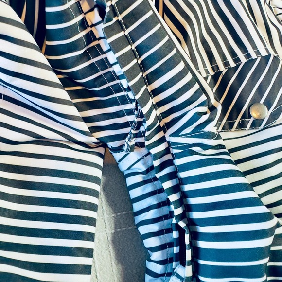 VTG Zonal Hooded Snowboard Jacket M Geo Stripe Waterproof Streetwear Techwear - Picture 7 of 10